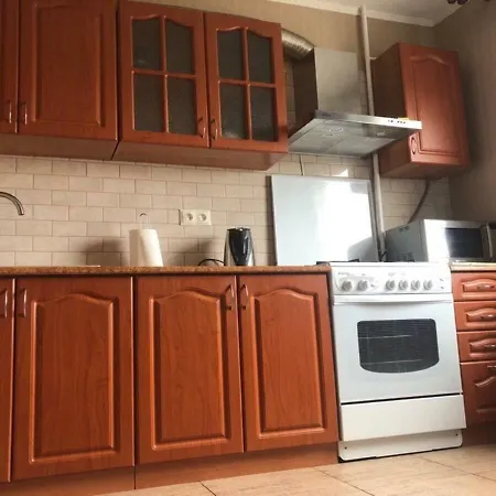 Apartment On Leonida Bedy